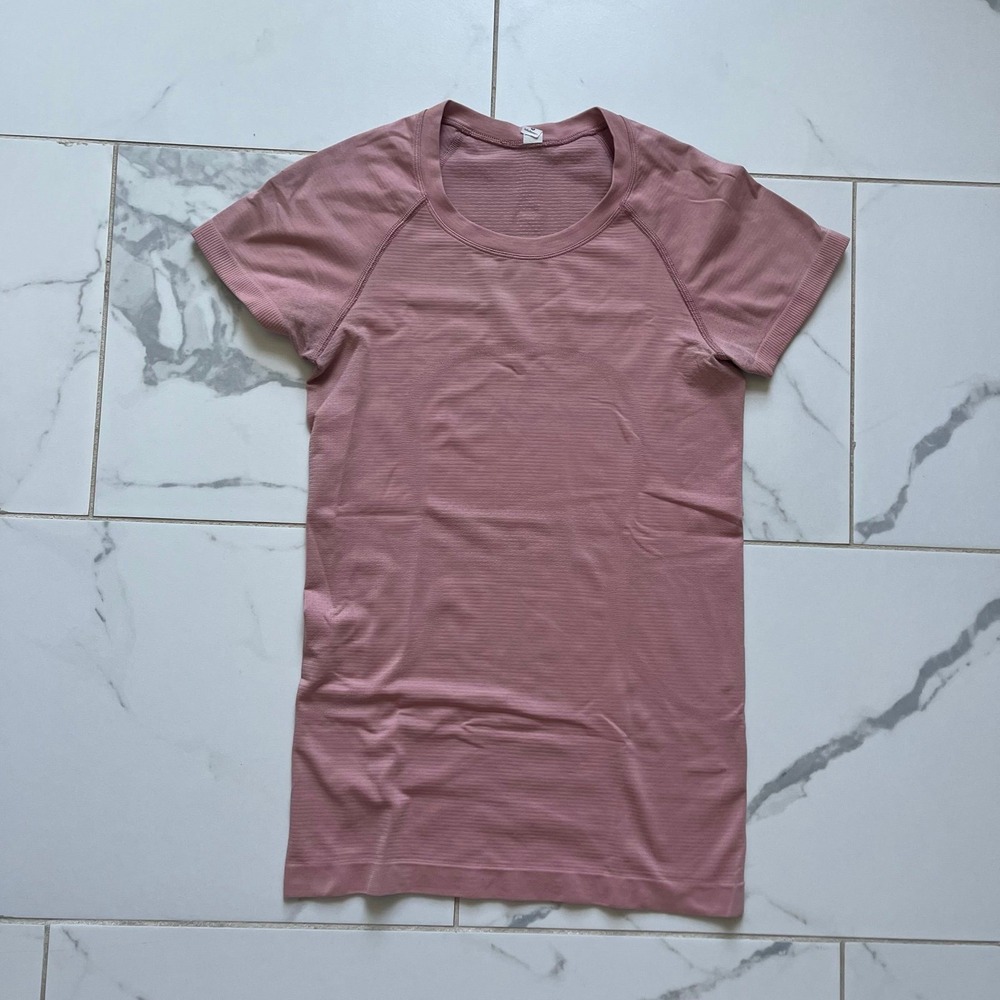 Lululemon swiftly short sleeve light salmon sz 4